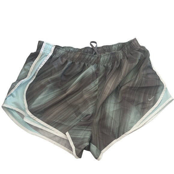 Nike Dri Fit Shorts XL - Picture 1 of 5